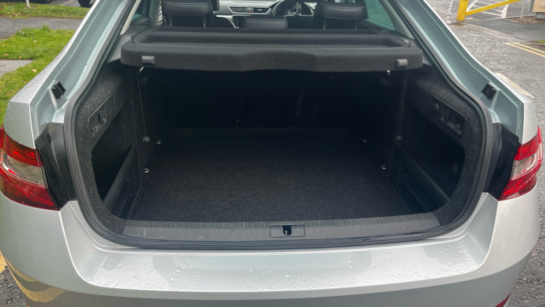 Skoda Superb 1.5 TSI SE Technology 5dr Petrol Hatchback